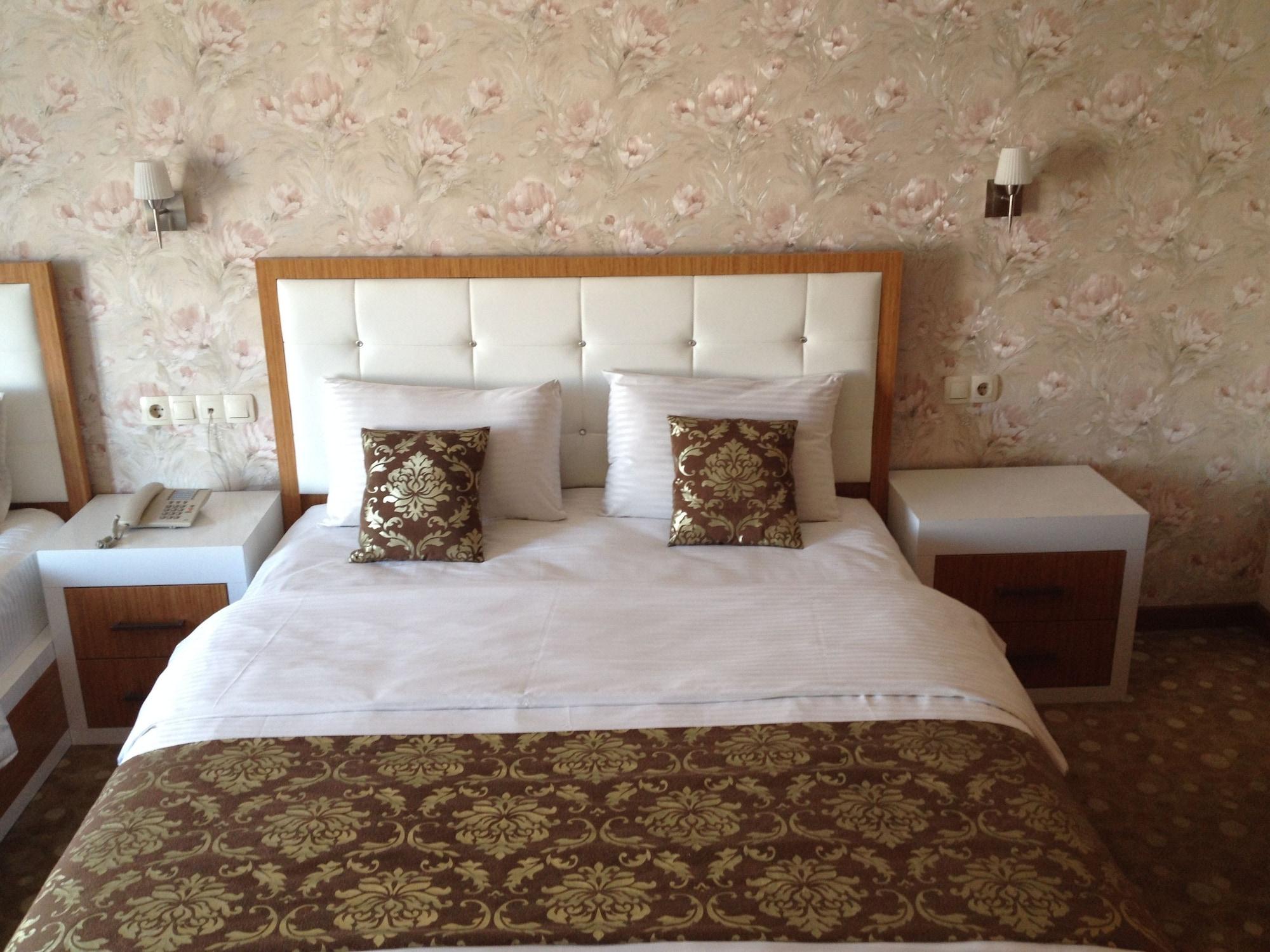 Cebeciler Hotel Трабзон Екстериор снимка