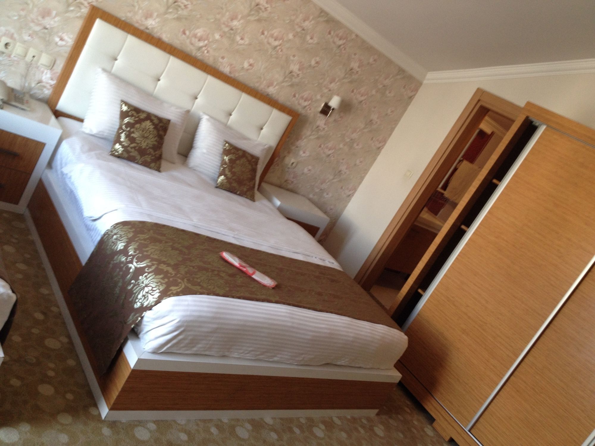 Cebeciler Hotel Трабзон Екстериор снимка